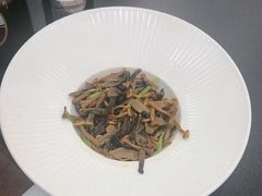-新丁香海鲜酒店(银海商贸城店)