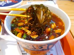 牛肉酸辣粉-吉品合酥脆烤饼(太平洋森活天地店)