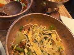 -成都你六姐·牛肉冒菜(上海环宇荟店)