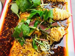 大刀白肉-有红鸡毛店·川菜(建设路店)