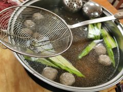 苦瓜酸菜锅底-汕头郑记牛肉火锅店(中山总店)