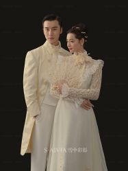 -雪中彩影婚纱摄影·微光艺术中心