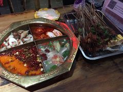 四宫格锅底-乐山串串香老火锅(鼓楼店)