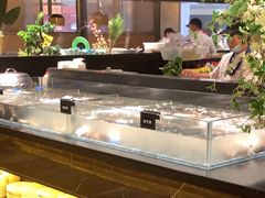 -钱小奴海鲜自助黑金店(杭州滨江龙湖店)
