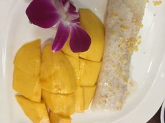 -Dang restaurant (patong phuket)