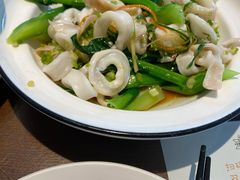 美极豉油灼鲜鱿-皇后餐厅-煲仔·小菜·打边炉(古北店)