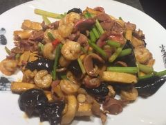 -靠山屯东北农家菜(八龙桥雅苑店)