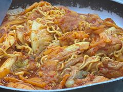 -亲昵春川鸡排(韩国美食街店)