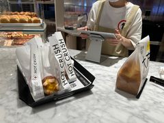 -HOT CRUSH趁热集合·现烤面包(环球港店)