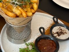 -Mark&Mars Restaurant