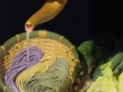 -喃喃椰·糟粕醋·椰子鸡火锅(七堡花园店)