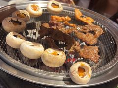 -围炉肉舍•炭烤活鳗•丹东海鲜烤肉(步行街店)