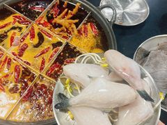 -铜元老码头鳝鱼火锅