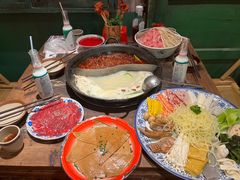 -周小明火锅(黑金冠社区店)