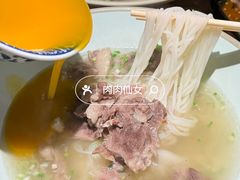 -八月美食小馆(银泰城总店)