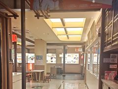 -阿瓦山寨·湘菜现炒·剁椒鱼头王(咸阳总店)