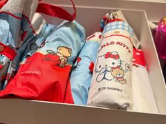 -名创优品(北京新中关购物中心地铁层店)