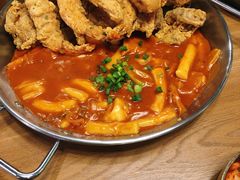 炸虾炸鱿鱼拼辣炒年糕-HOTISLAND海鸡岛·韩国料理(江南西店)