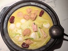 -小凤庭·地道湖北菜武昌鱼·藕汤(38年黄鹤楼店)