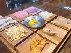 -银米·云南传统过桥米线(双廊黑金冠店)