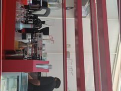 门面-UNI UNI(环亚凯瑟琳店)