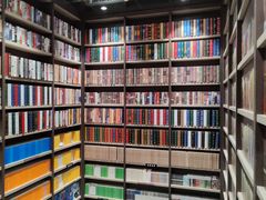 -钟书阁(群光广场店)