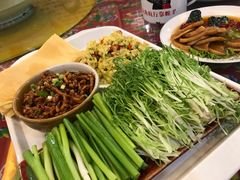 -闯关东东北农家菜(崂山石老人店)