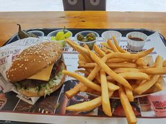 -The Habit Burger Grill 哈比特汉堡(复兴soho店)