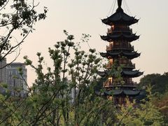 -龙华寺