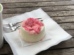 春樱莓莓蛋糕-星巴克(兰桂坊店)