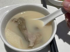 -煲王粤菜餐厅(中侨中心店)