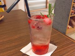 莓果苏打-野路甜点铺(松柏路店)