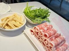-德林酸菜鱼火锅(南丹店)