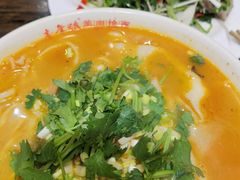 -青年路烩面馆(绿地世纪城店)