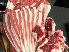 -铭牛烧肉·和牛海鲜自助(高新月牙湖店)
