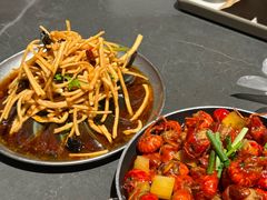 馓子拌顺风-巴厘龙虾·榜首油焖大虾(洞庭·艺术洋房店)