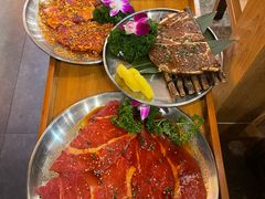 -明洞阿姨·韩式酱蟹烤肉·创意料理(三元桥店)