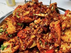 何眼镜小辣蟹-凤凰路何眼镜香辣蟹(花果园店)