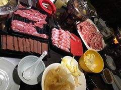 -辉哥火锅(虹桥路店)