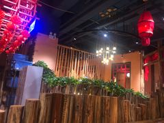 -老滇山寨•云南特色菜•地方菜•民族风情歌舞表演(金碧店)