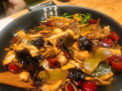 -风光老灶麻辣香锅(大成路翠微百货店)