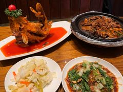 -泉畔人家·老济南经典鲁菜(大明湖店)