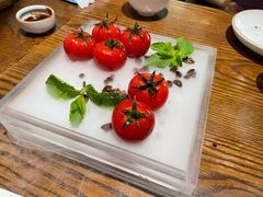 番茄脆菇沙拉-小大董·烤鸭(王府井apm店)