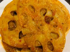 -爆炸头阿姨小四川正宗川味小吃(无任何分店)