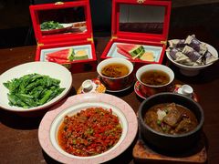 -千百味红餐厅·江西菜(绿地双子塔店)