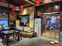 -富正毅三下锅·湘西韵味(天门山索道店)