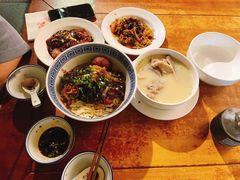 -沪西老弄堂面馆(定西路店)