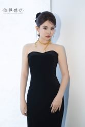 -欣薇婚纱(新源乐汇城店)