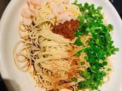 葱油三虾拌面-老头儿油爆虾·知味杭州(爱琴海购物中心)