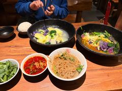 -万记麻辣烫国展总店